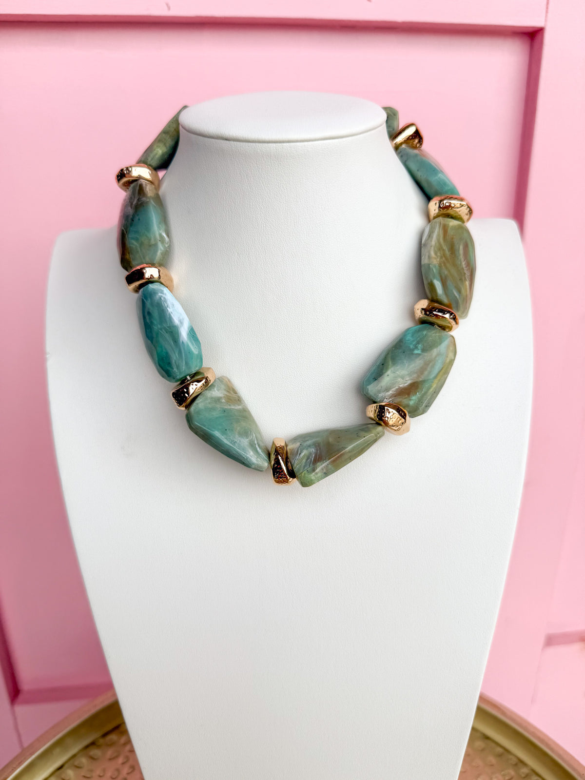LOVE LEMON LANE | Marbled Stone Statement Necklace - Blue