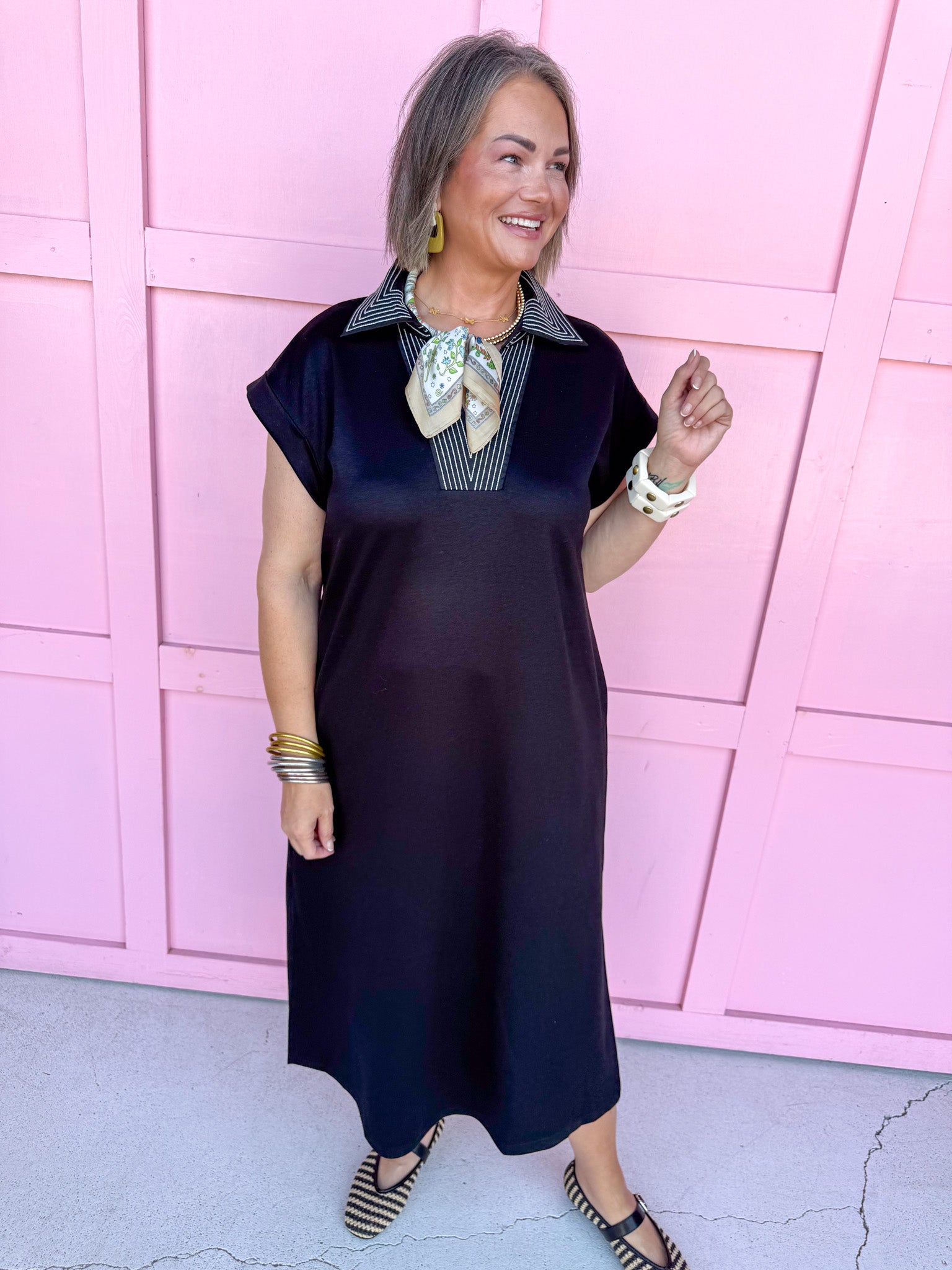 Chic Staple Dress - Black