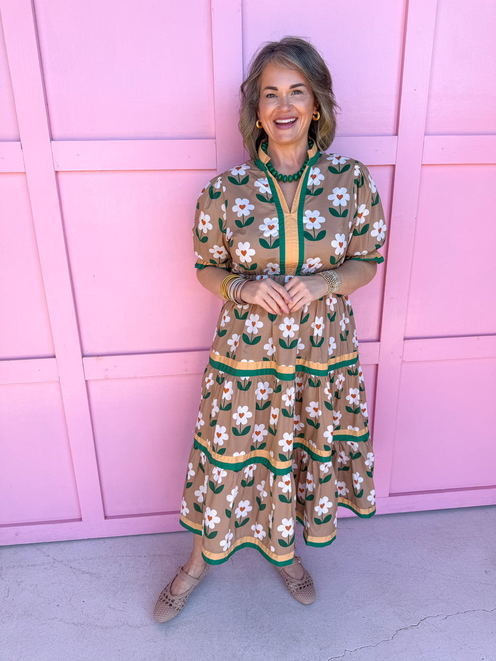 khaki green white mock v-neck short sleeves balloon sleeves tiered has pockets floral print womens boutique jincy's