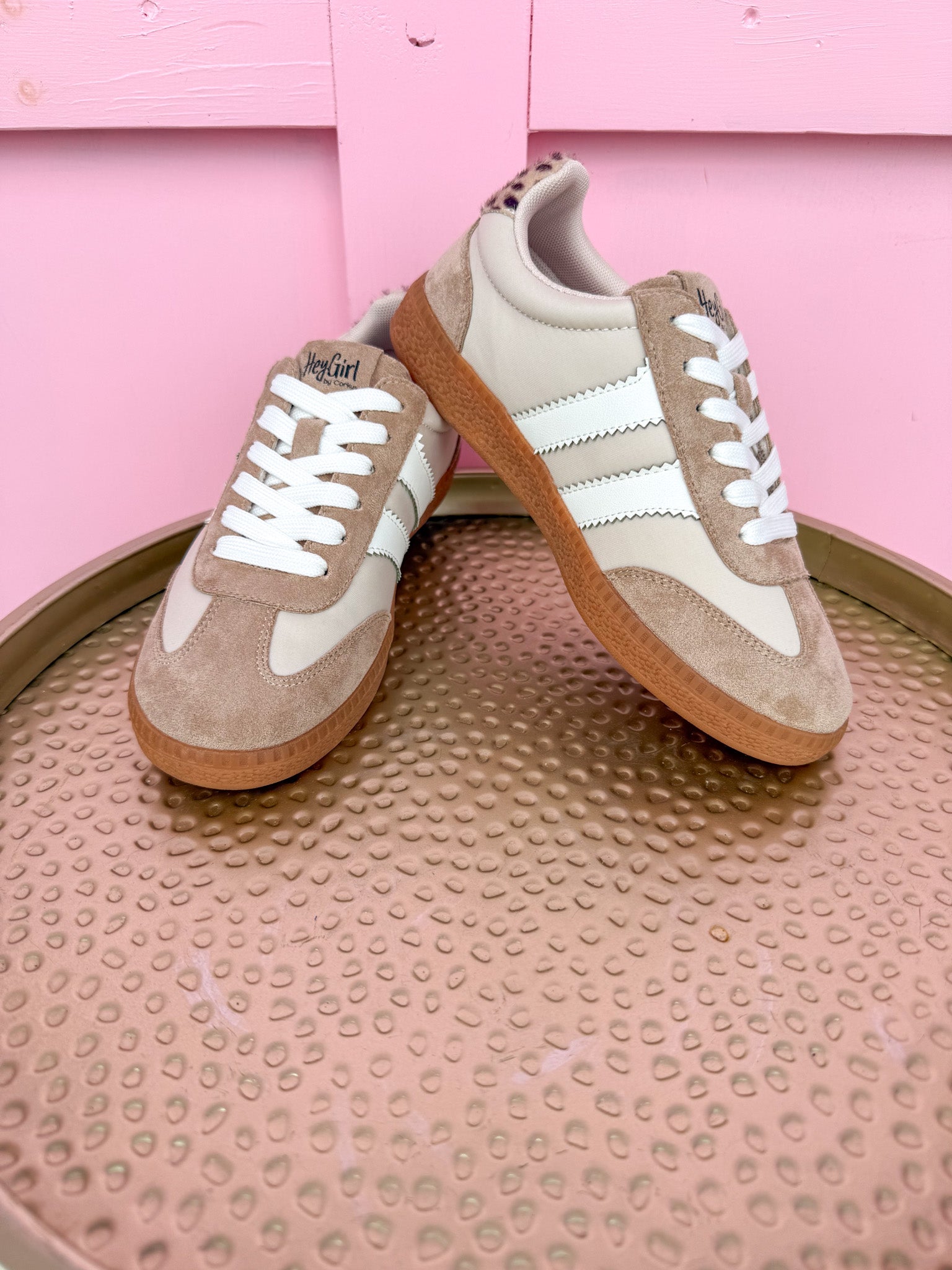 Corky's | Heads Up Sneaker - Sand
