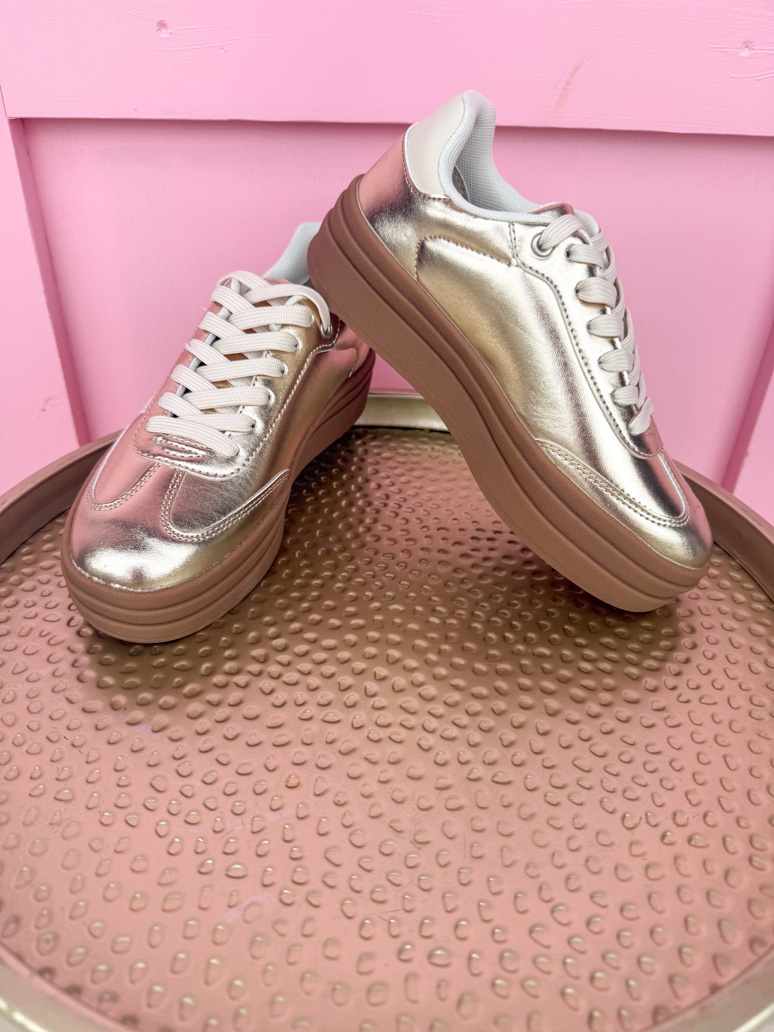 Good Times Ahead Sneakers - Gold/Beige