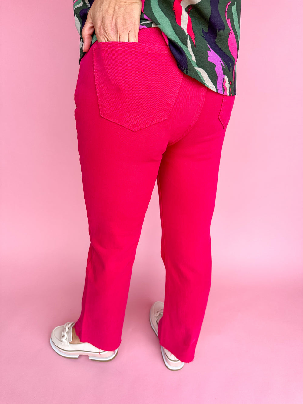 RISEN | High Rise Raw Hem Straight Jeans - Fuchsia