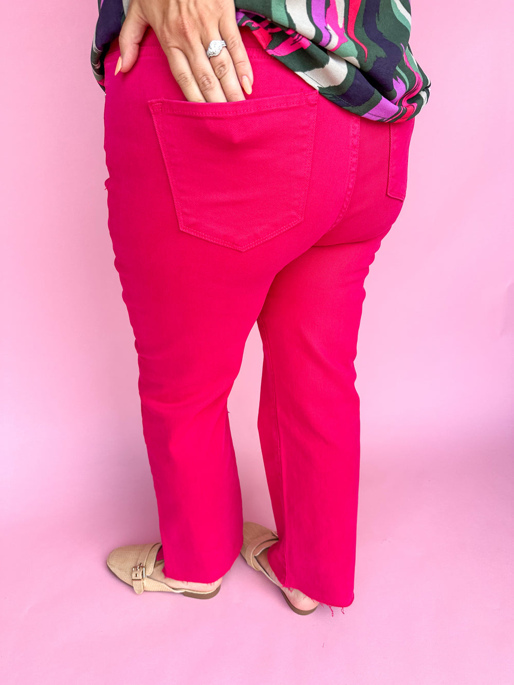 RISEN | High Rise Raw Hem Straight Jeans - Fuchsia