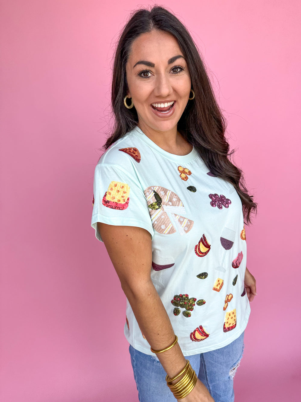 QUEEN OF SPARKLES | Mint Wine & Charcuterie Tee