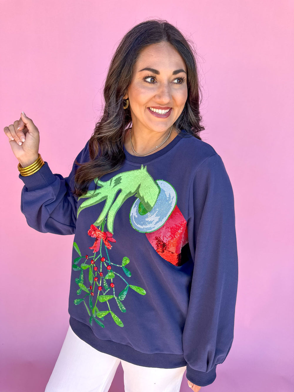 QUEEN OF SPARKLES | Navy Grinch Mistletoe Hand Sweatshirt