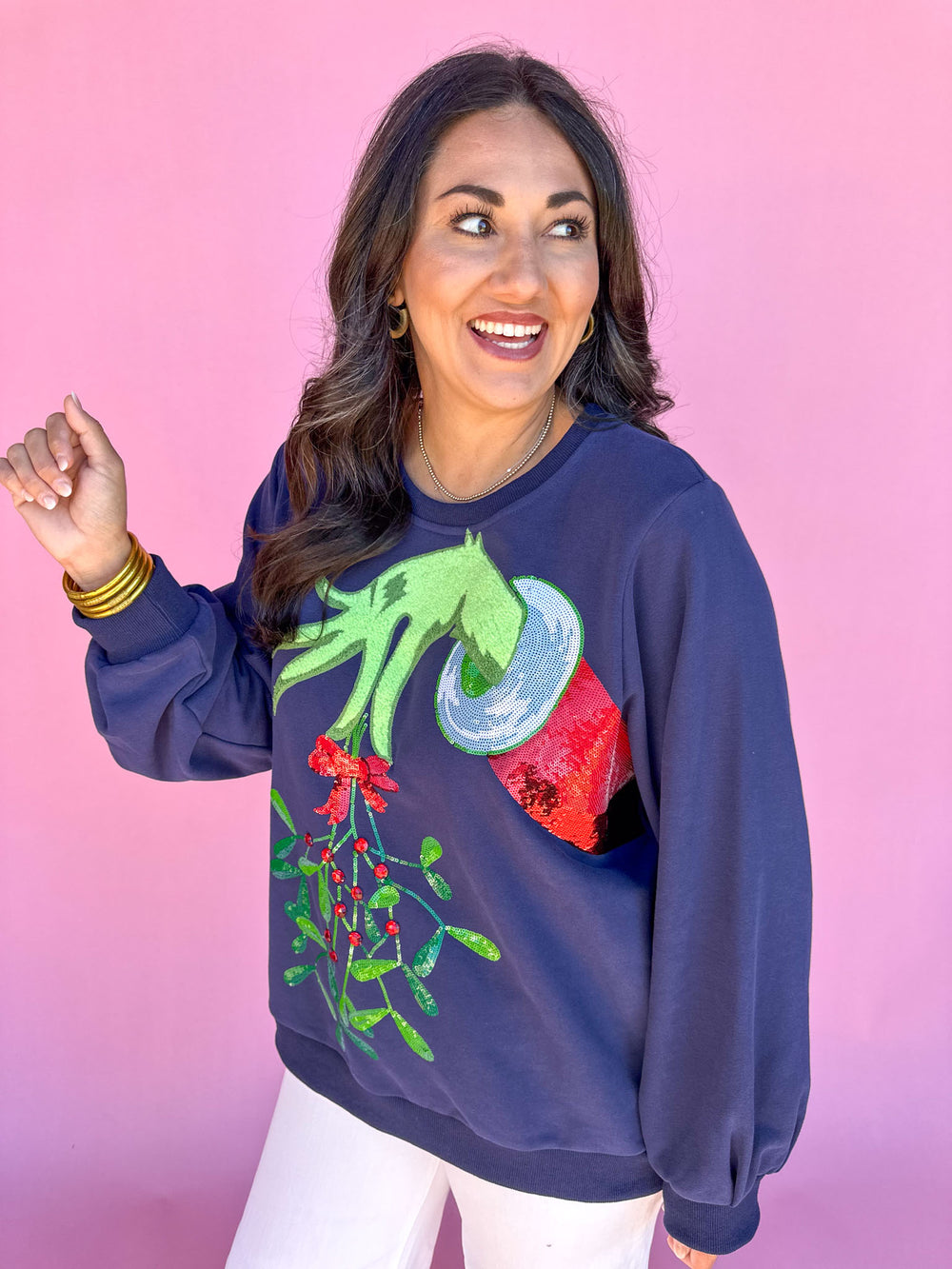 QUEEN OF SPARKLES | Navy Grinch Mistletoe Hand Sweatshirt