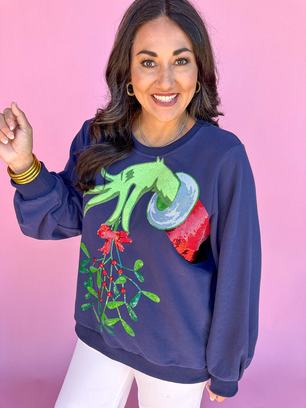 QUEEN OF SPARKLES | Navy Grinch Mistletoe Hand Sweatshirt