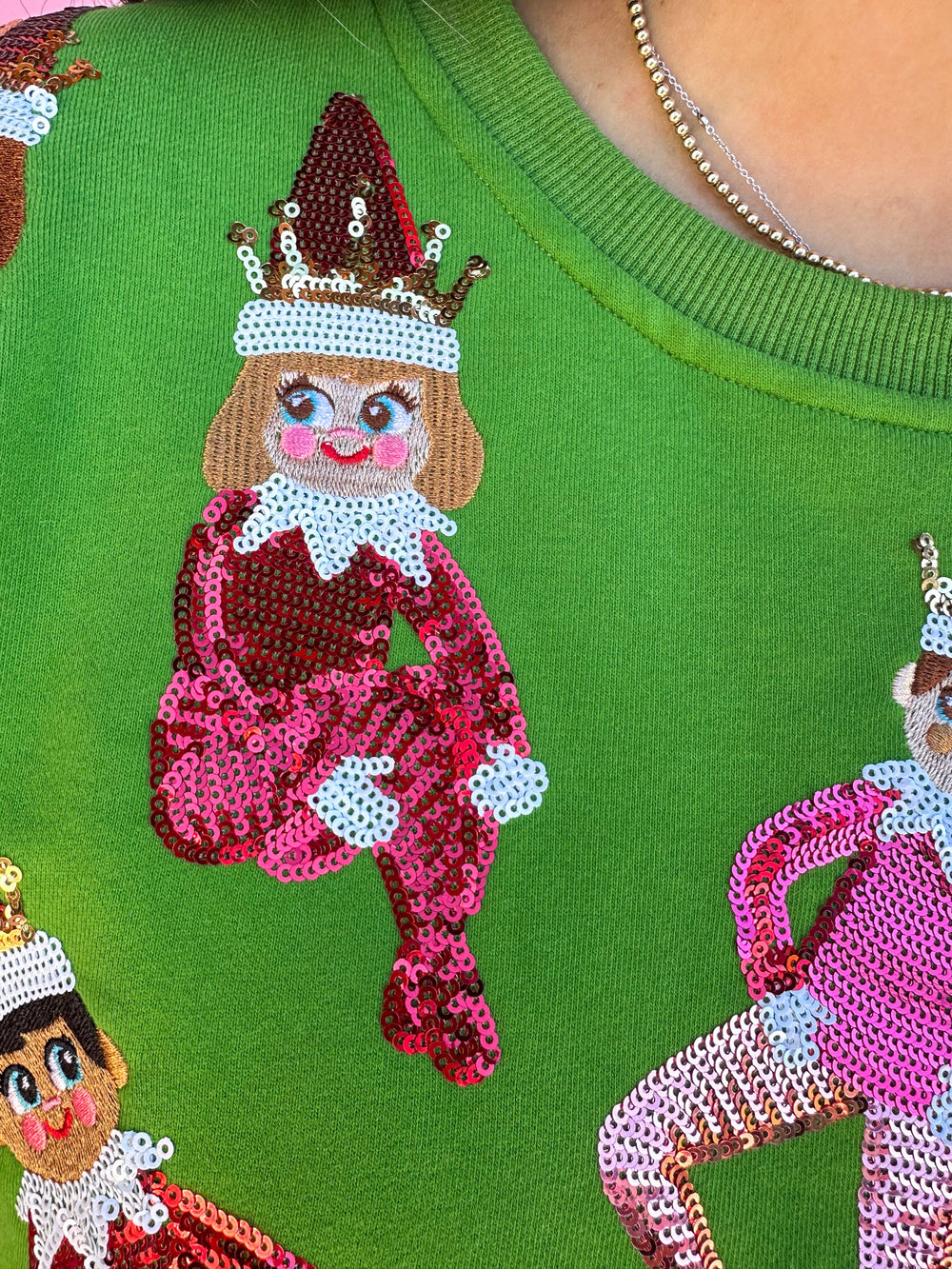 QUEEN OF SPARKLES | Green Elf On The Shelf Sweatshirt