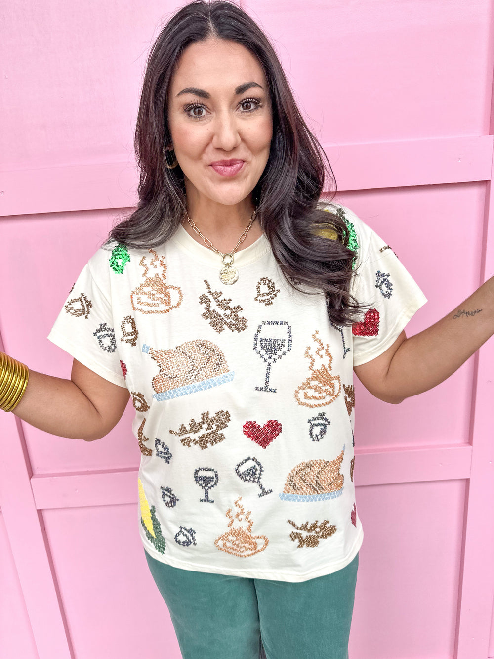 QUEEN OF SPARKLES | Beige Scattered Needlepoint Turkey Dinner Tee