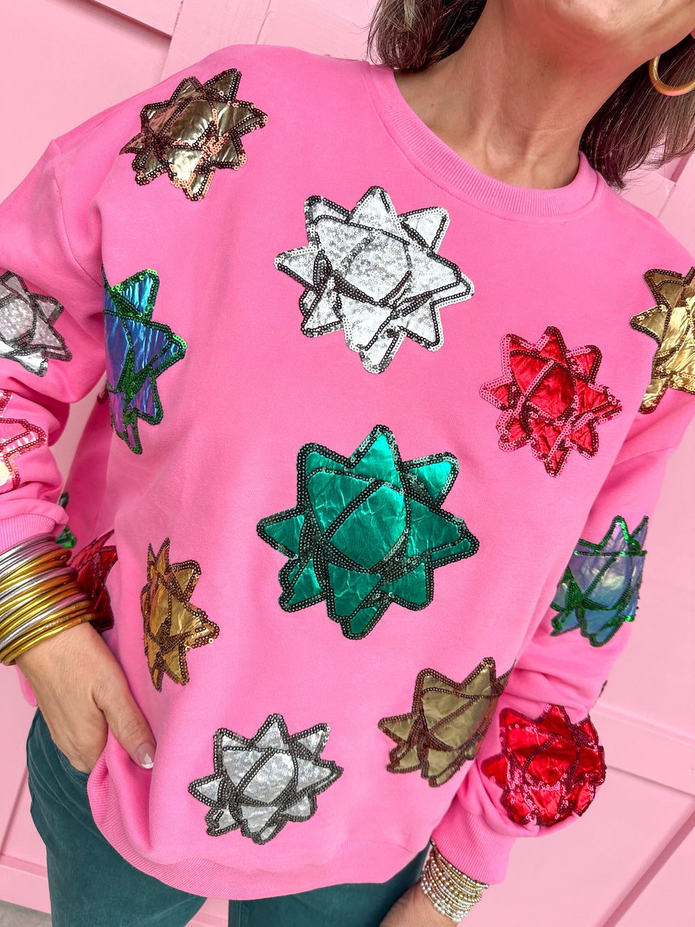 QUEEN OF SPARKLES | Pink Metallic Present Bows Sweatshirt