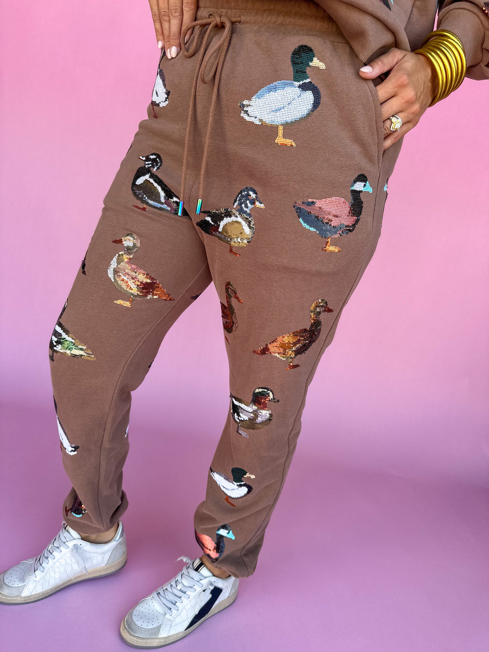 QUEEN OF SPARKLES | Brown Duck Jogger