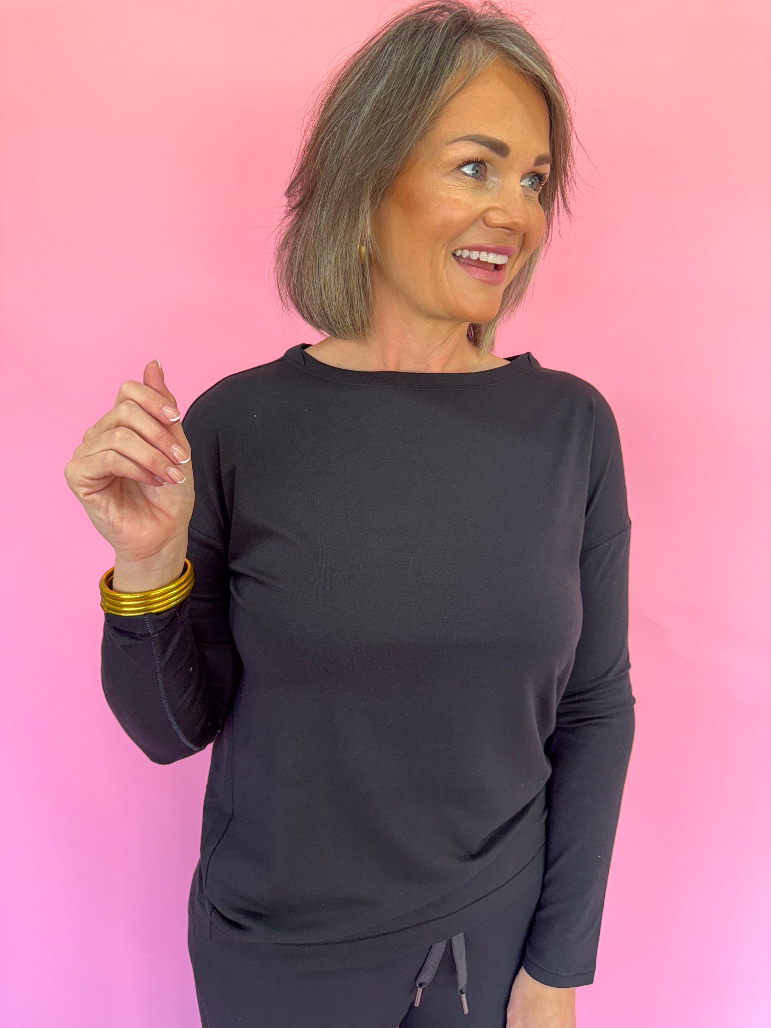 SPANX Supernatural Flow Long Sleeve Top Very Black Long Sleeve Tee Women's Lightweight On The Go Jincy's Boutique Plus Size
