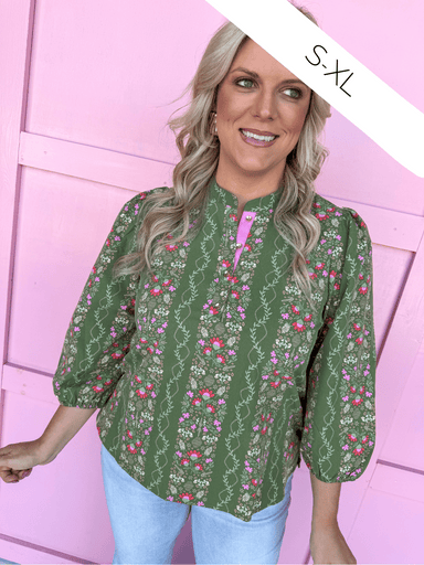 Jincy's Women's Boutique Lia Top in Ivy Lane Vineyard Mary Square plus