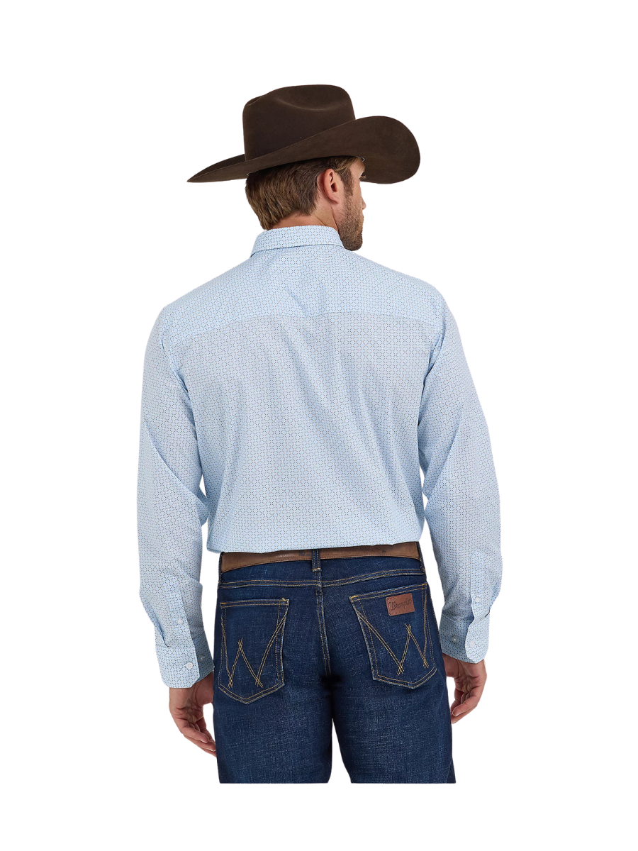 Wrangler | Pale Blue - Men's Cody Johnson One Pocket Button Down