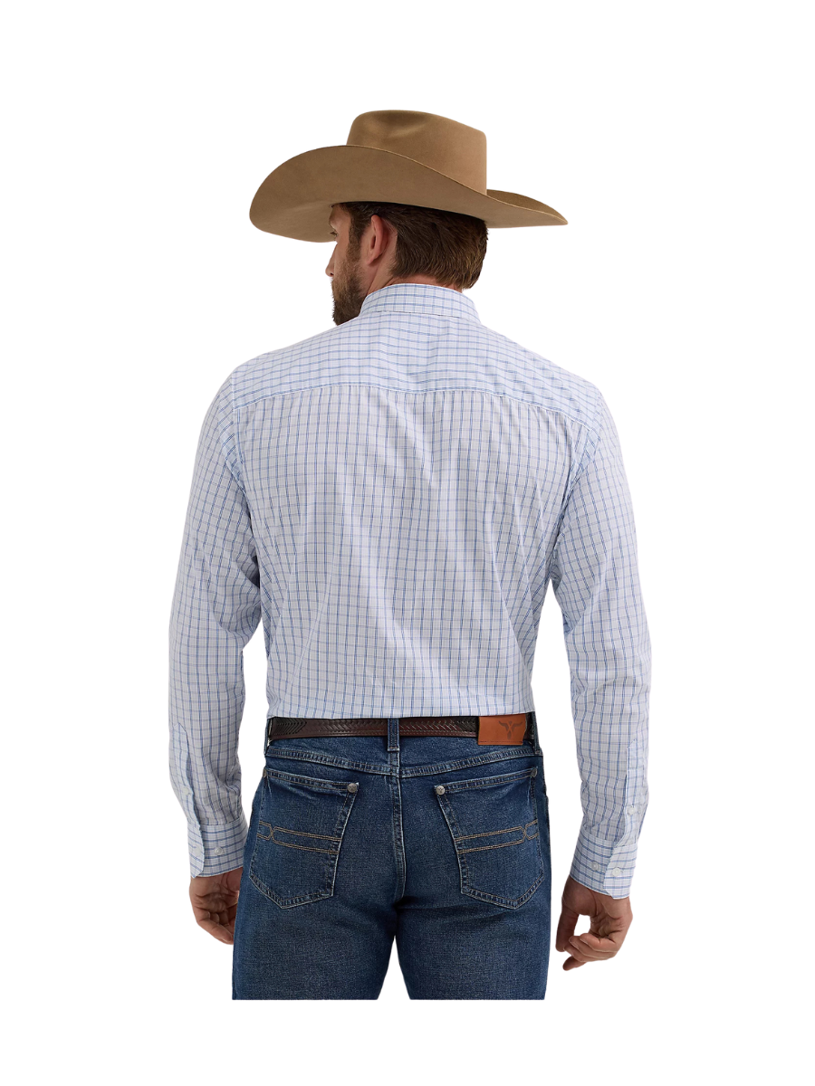 Wrangler | Light Blue Check Men's Cody Johnson One Pocket Button Down